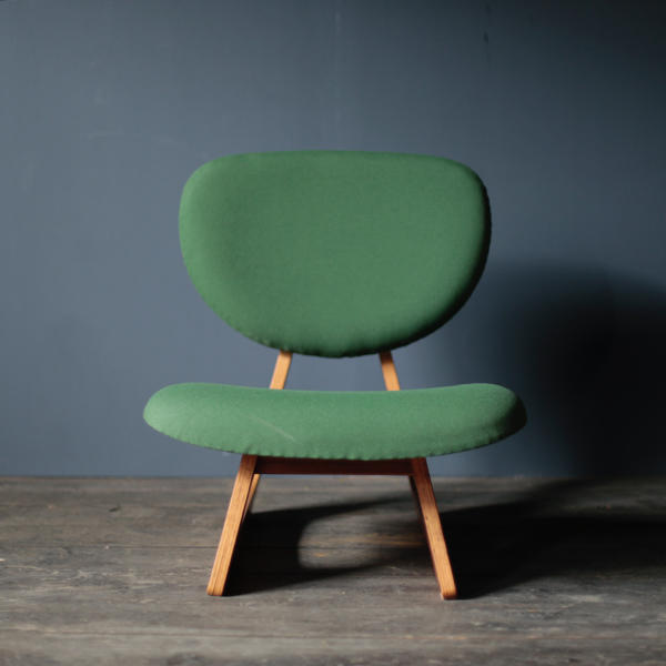 Lounge chair designed by Junzo Sakakura manufactured by Tendo Mokko 