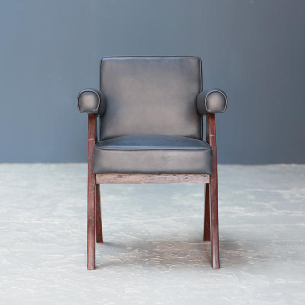 Committee Chair with black leather  by Pierre Jeanneret ジャンヌレ