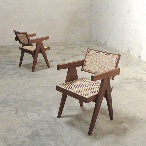 V-leg Office Chair / Pierre Jeanneret - Objet d' art